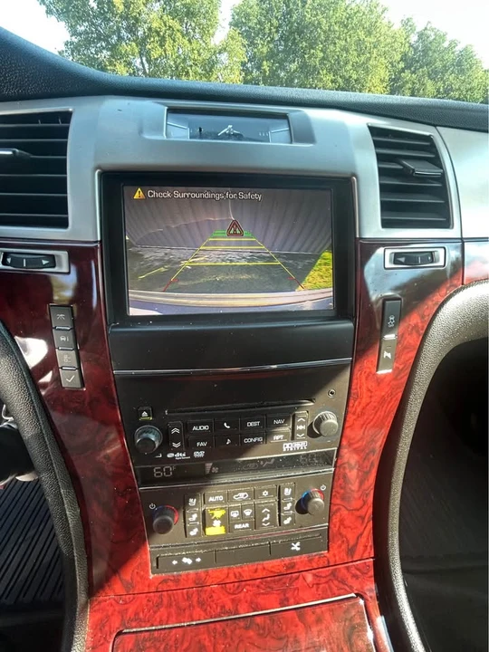 2014 Cadillac Escalade & EXT 3rd Gen - Image 12 of 14