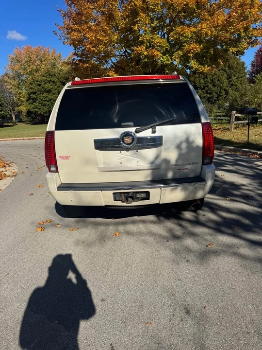 2014 Cadillac Escalade & EXT 3rd Gen - Image 5 of 9