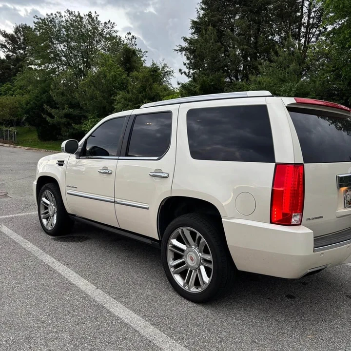 2014 Cadillac Escalade & EXT 3rd Gen - Image 6 of 14