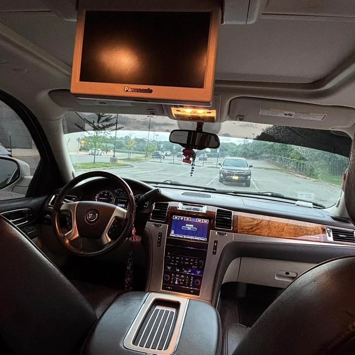 2014 Cadillac Escalade & EXT 3rd Gen - Image 10 of 14