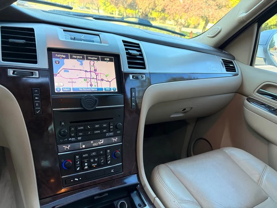 2014 Cadillac Escalade & EXT 3rd Gen - Image 16 of 20