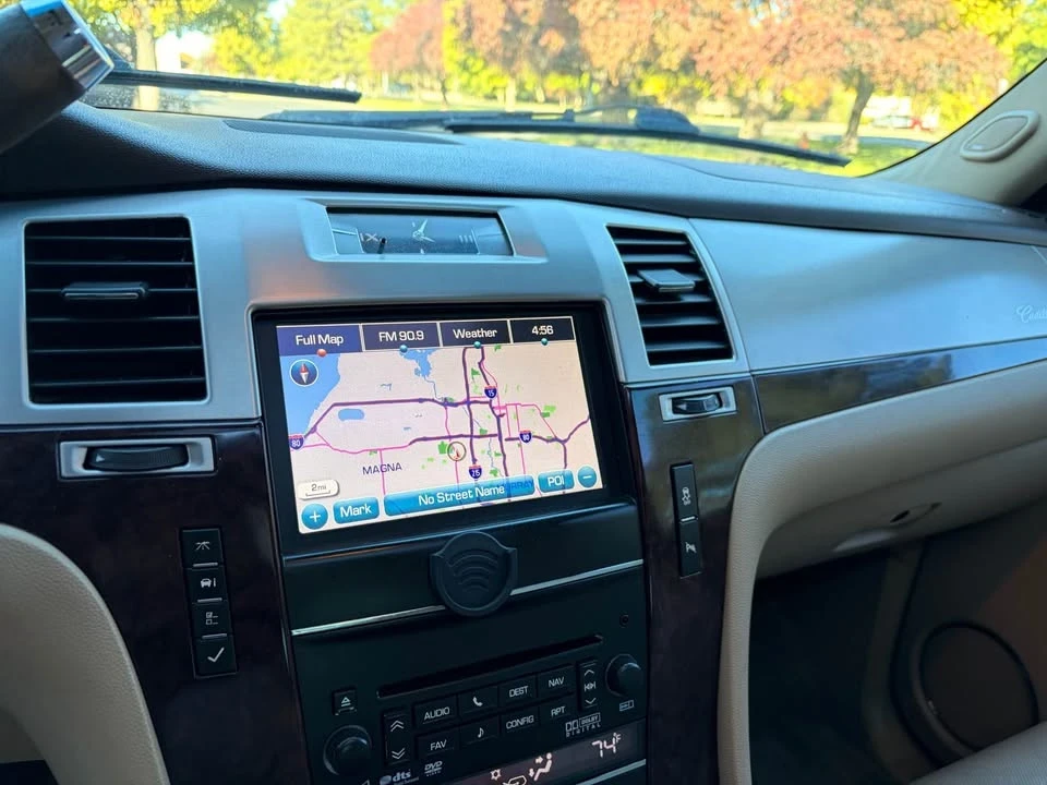 2014 Cadillac Escalade & EXT 3rd Gen - Image 15 of 20
