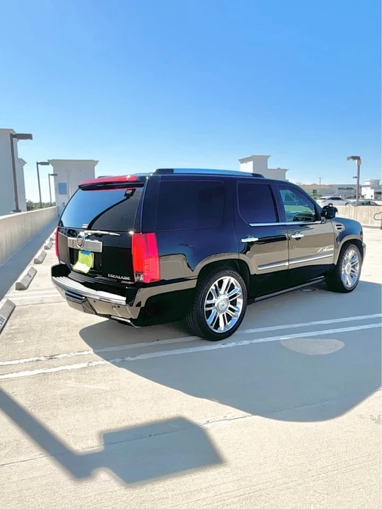 2014 Cadillac Escalade & EXT 3rd Gen - Image 4 of 14