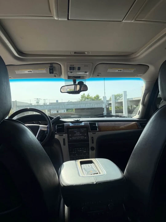 2014 Cadillac Escalade & EXT 3rd Gen - Image 11 of 13