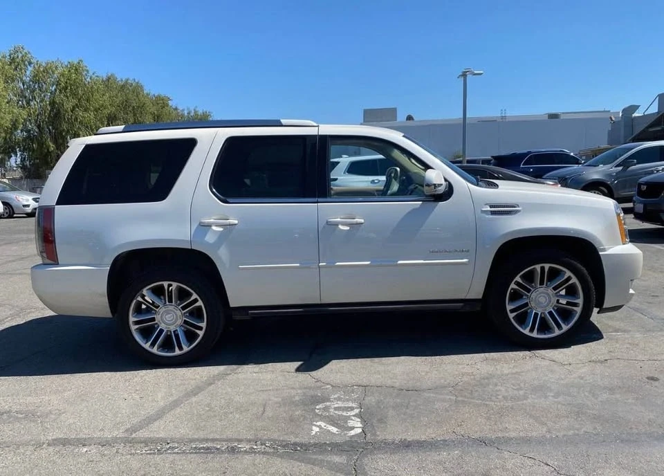 2014 Cadillac Escalade & EXT 3rd Gen - Image 8 of 8