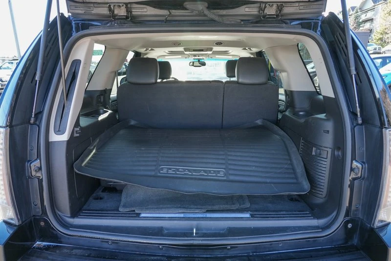 2014 Cadillac Escalade & EXT 3rd Gen - Image 10 of 19
