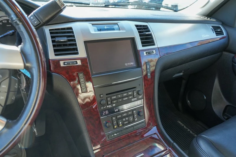2014 Cadillac Escalade & EXT 3rd Gen - Image 15 of 19