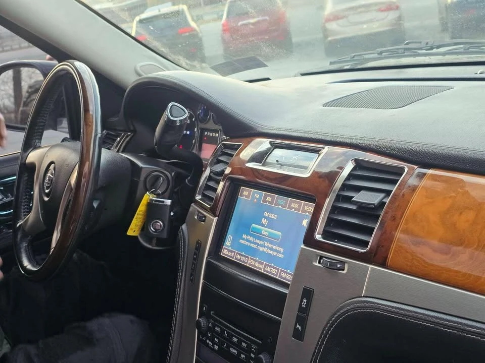 2014 Cadillac Escalade & EXT 3rd Gen - Image 6 of 8