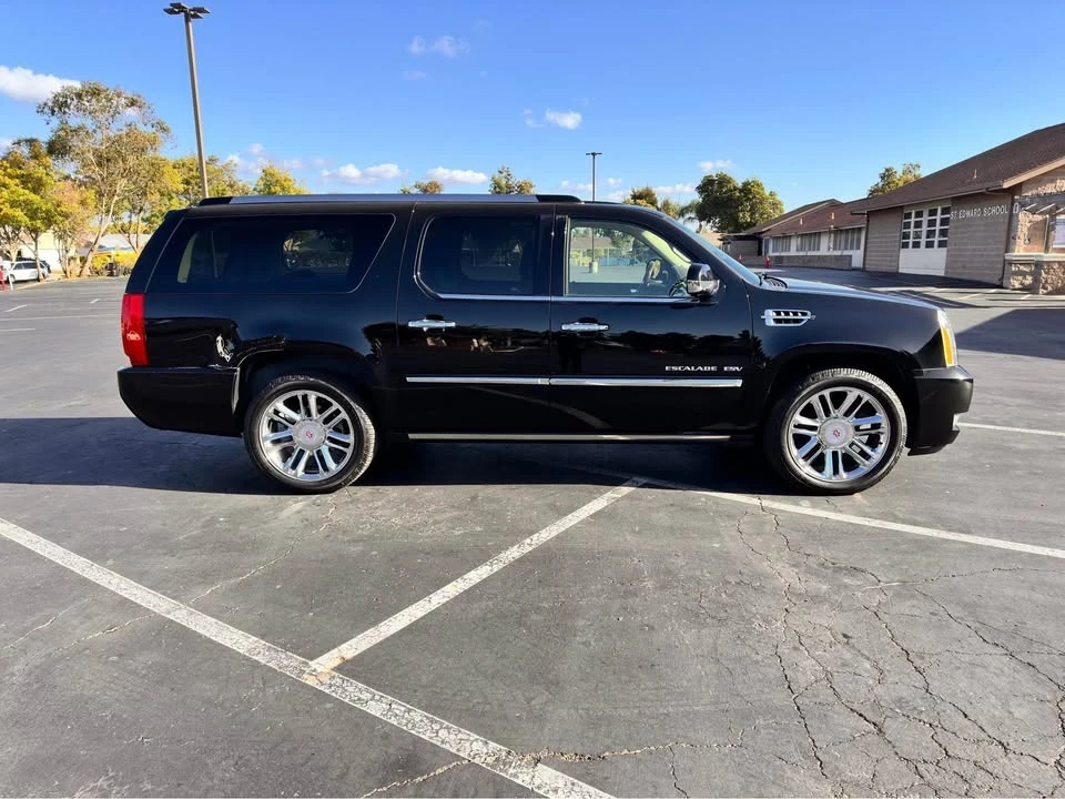 2014 Cadillac Escalade & EXT 3rd Gen - Image 2 of 13