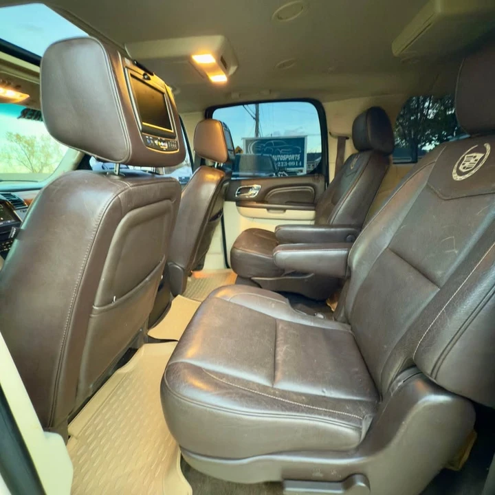 2014 Cadillac Escalade & EXT 3rd Gen - Image 16 of 20