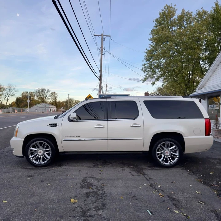 2014 Cadillac Escalade & EXT 3rd Gen - Image 2 of 20
