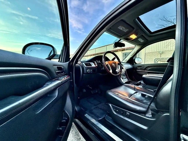 2014 Cadillac Escalade & EXT 3rd Gen - Image 19 of 20