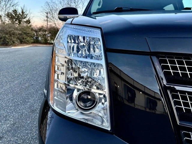 2014 Cadillac Escalade & EXT 3rd Gen - Image 9 of 19