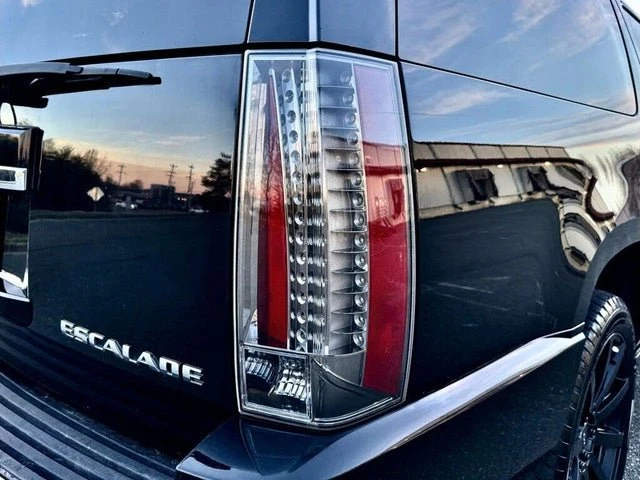 2014 Cadillac Escalade & EXT 3rd Gen - Image 12 of 19