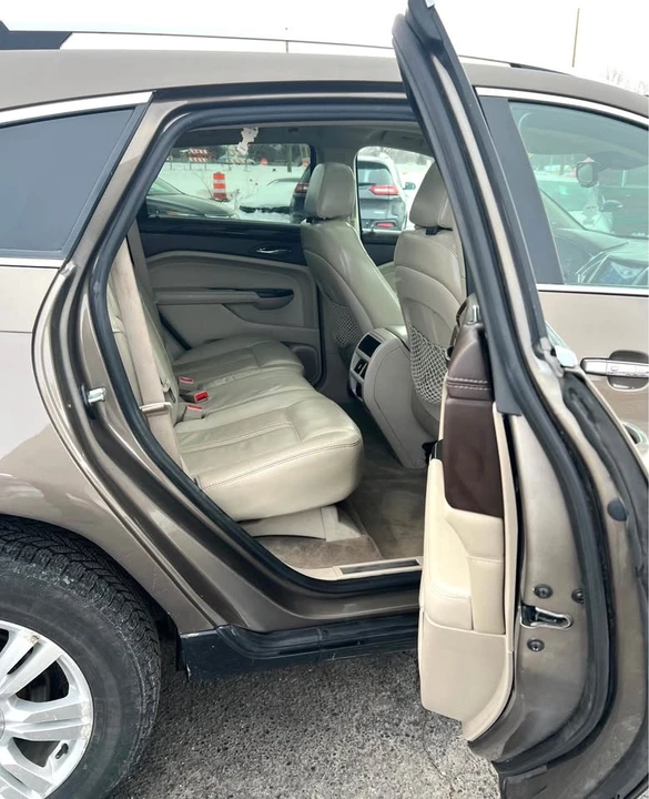 2014 Cadillac SRX - Image 12 of 15