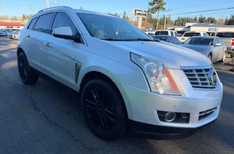 2014 Cadillac SRX - Image 3 of 10