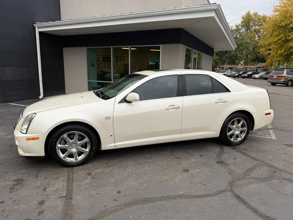 2014 Cadillac STS - Image 6 of 14