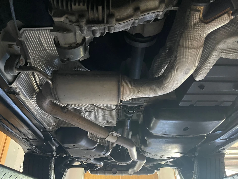 2014 Porsche 958 Cayenne Diesel - Image 10 of 17
