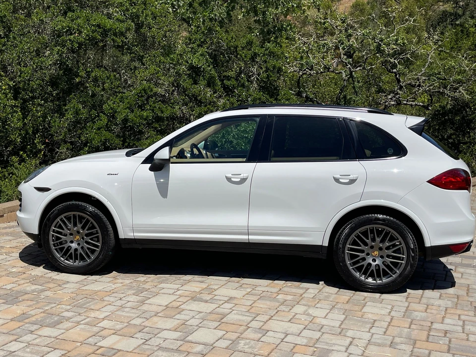 2014 Porsche 958 Cayenne Diesel - Image 5 of 17