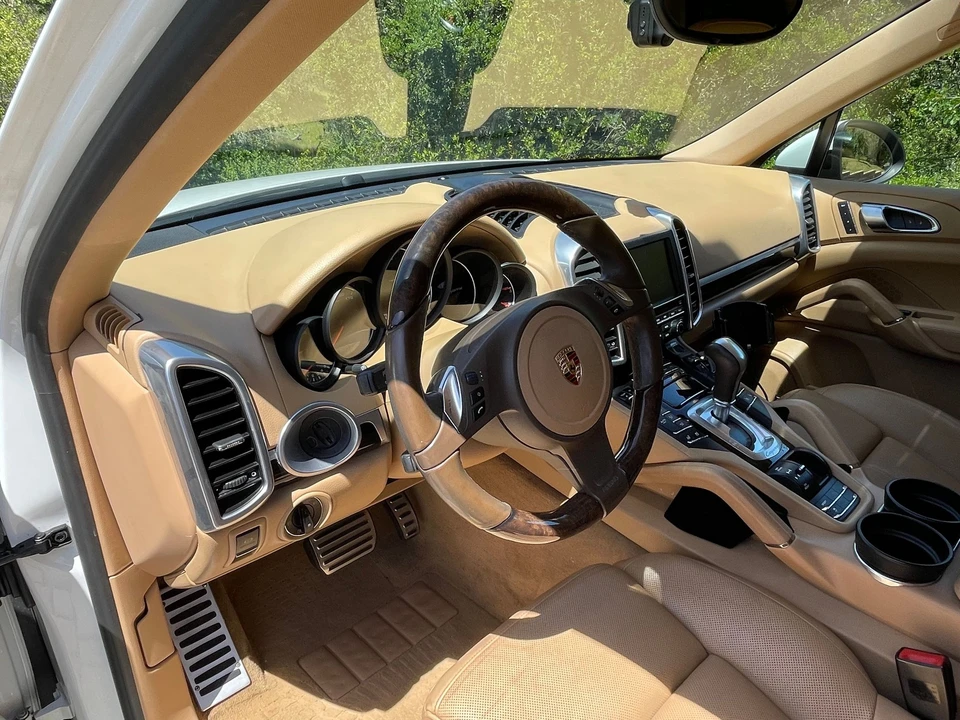 2014 Porsche 958 Cayenne Diesel - Image 6 of 17