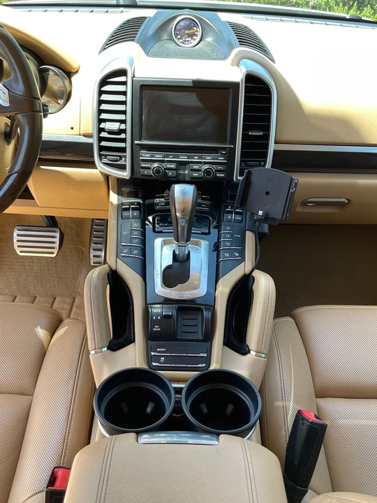 2014 Porsche 958 Cayenne Diesel - Image 9 of 17