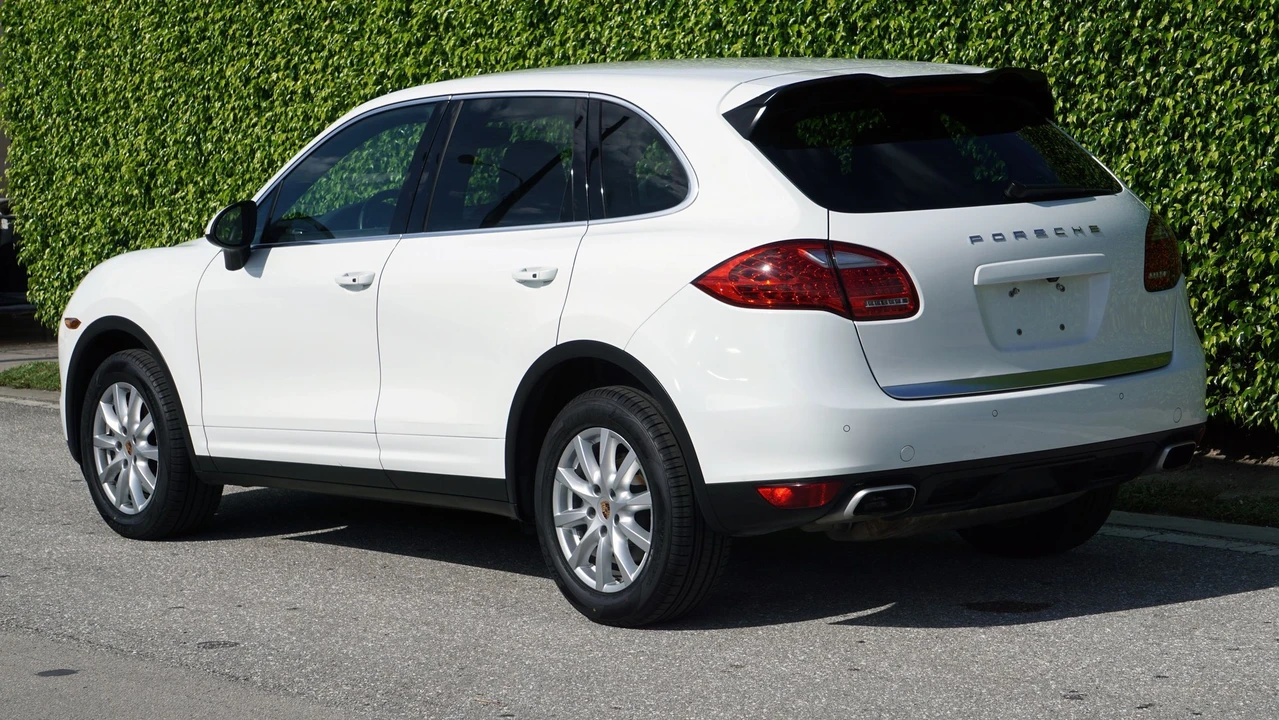 2014 Porsche 958 Cayenne Diesel - Image 3 of 31