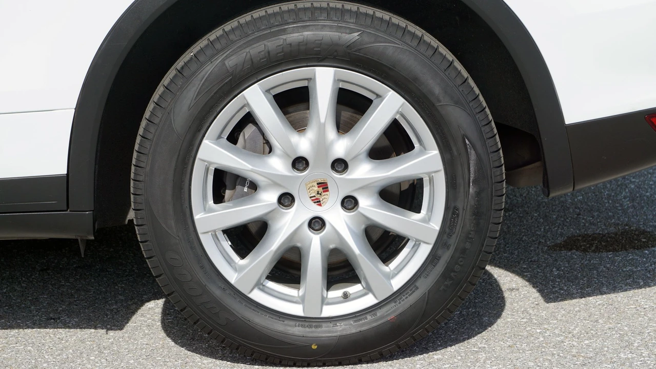 2014 Porsche 958 Cayenne Diesel - Image 4 of 31