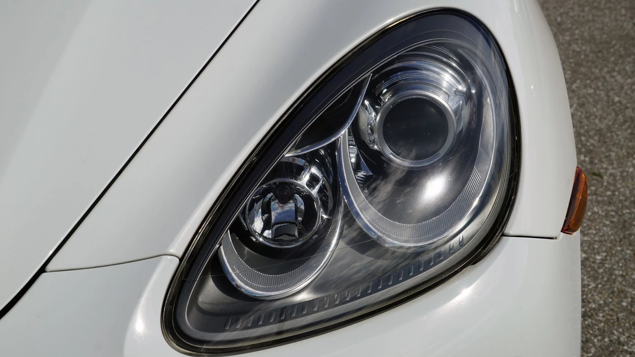 2014 Porsche 958 Cayenne Diesel - Image 7 of 31