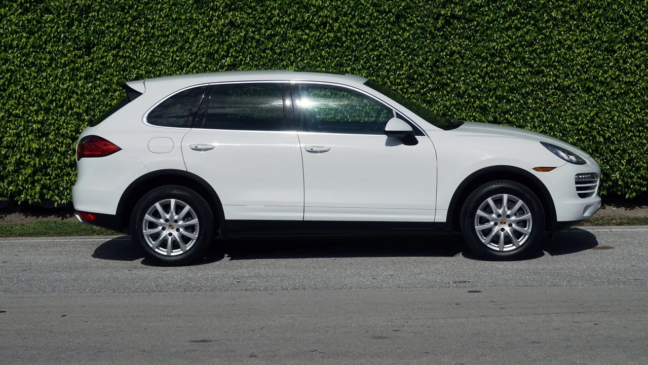 2014 Porsche 958 Cayenne Diesel - Image 10 of 31