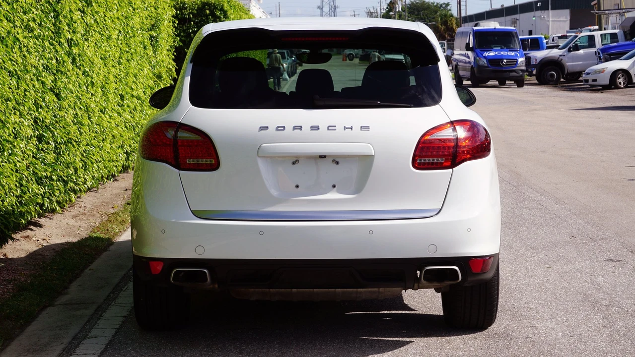 2014 Porsche 958 Cayenne Diesel - Image 12 of 31