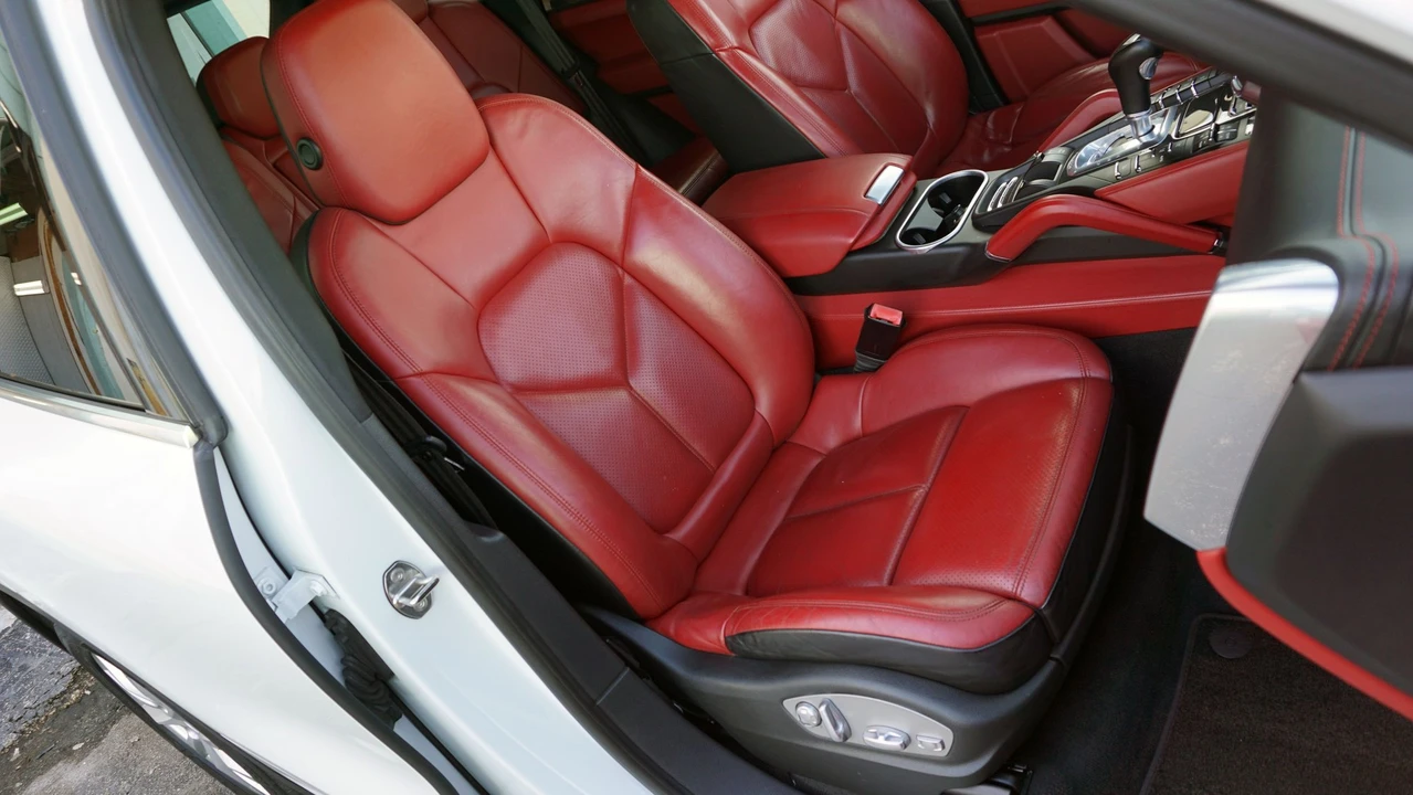 2014 Porsche 958 Cayenne Diesel - Image 23 of 31