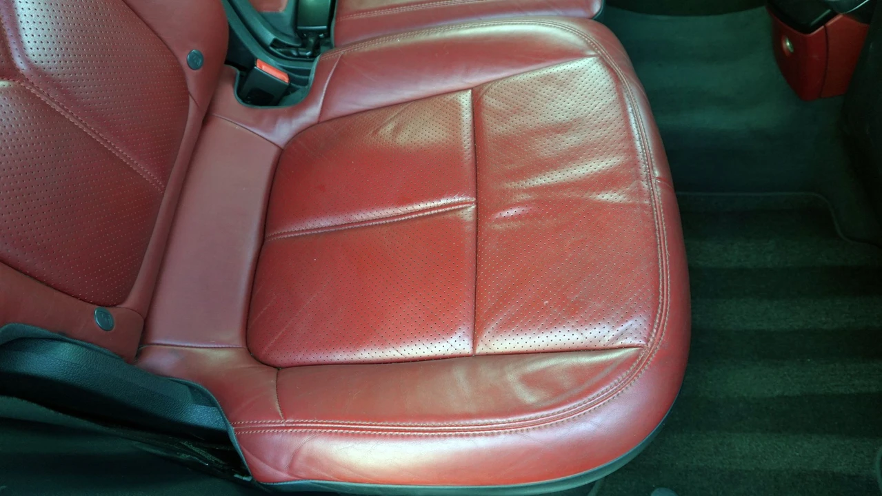 2014 Porsche 958 Cayenne Diesel - Image 30 of 31