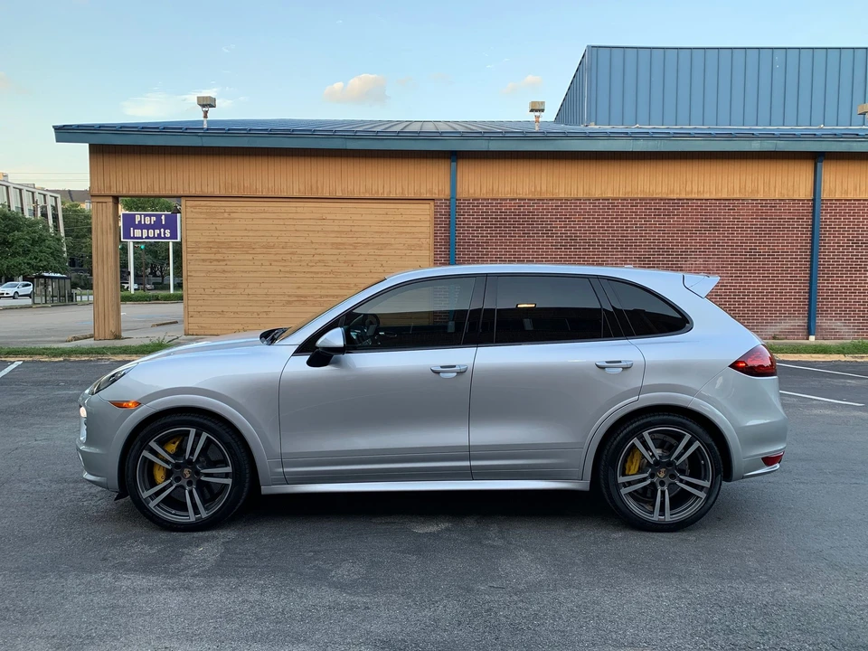2014 Porsche 958 Cayenne GTS - Image 2 of 24