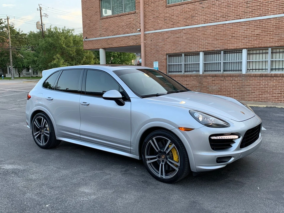 2014 Porsche 958 Cayenne GTS - Image 4 of 24