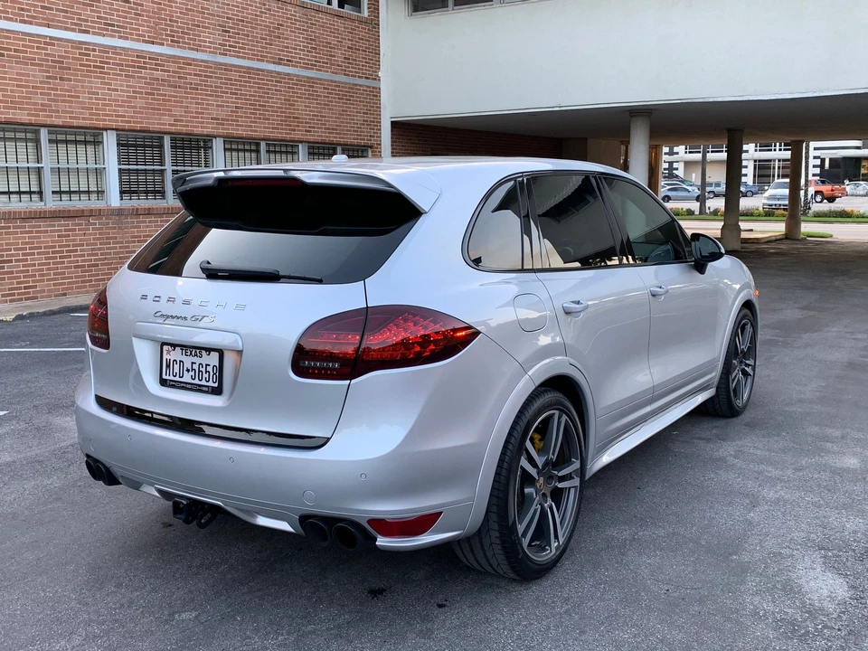 2014 Porsche 958 Cayenne GTS - Image 6 of 24