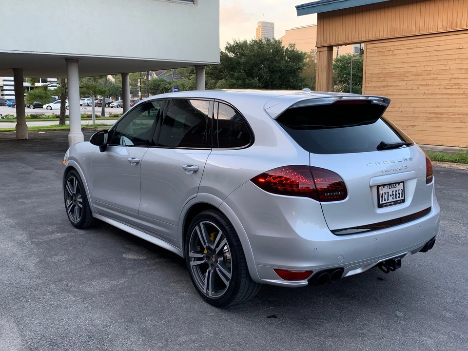2014 Porsche 958 Cayenne GTS - Image 8 of 24