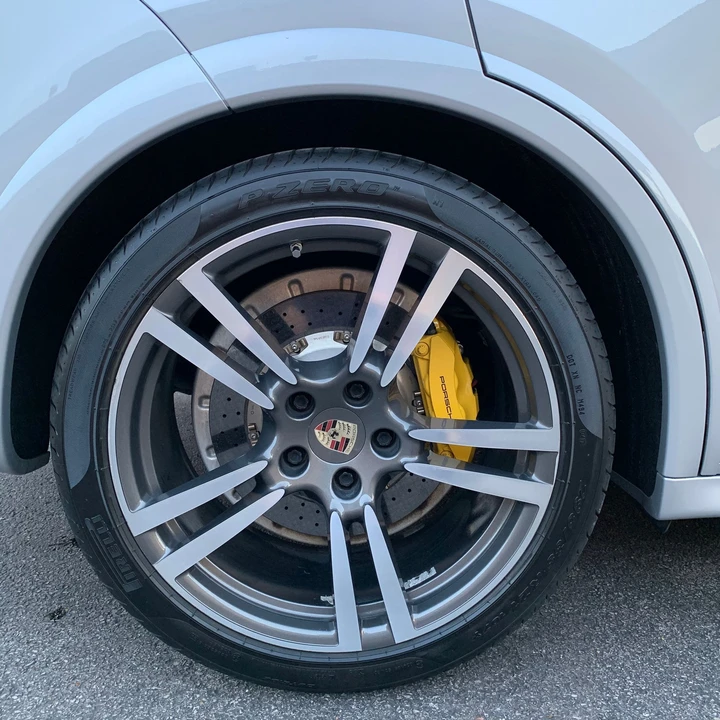 2014 Porsche 958 Cayenne GTS - Image 14 of 24