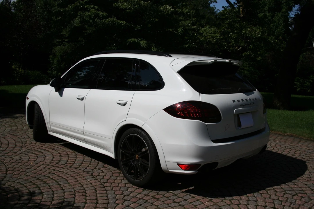 2014 Porsche 958 Cayenne GTS - Image 5 of 20
