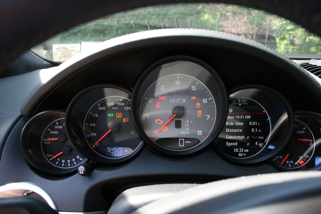 2014 Porsche 958 Cayenne GTS - Image 11 of 20