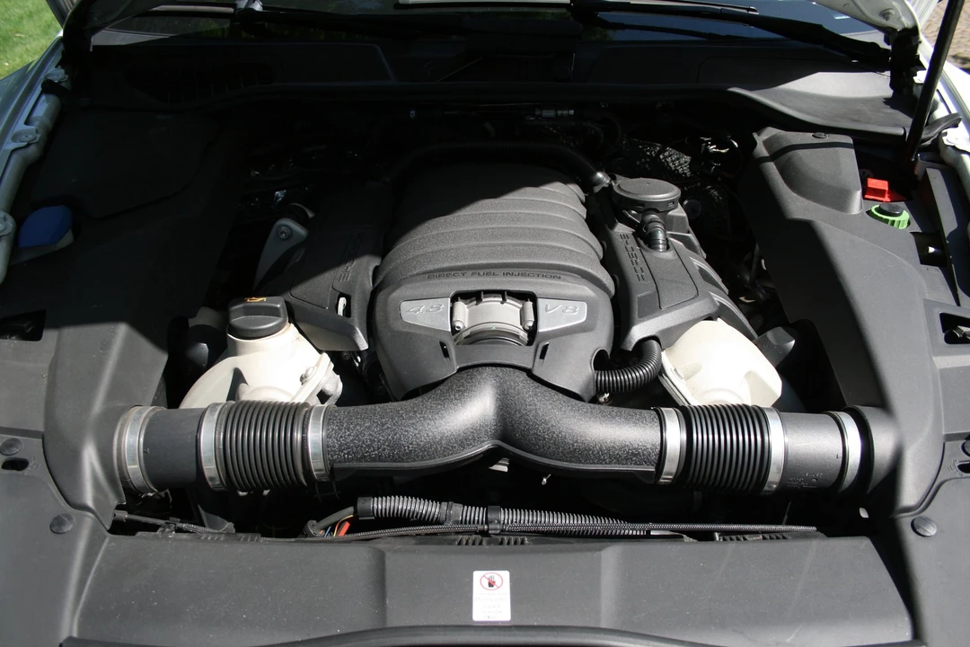 2014 Porsche 958 Cayenne GTS - Image 19 of 20