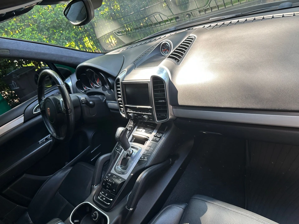 2014 Porsche 958 Cayenne GTS - Image 26 of 26