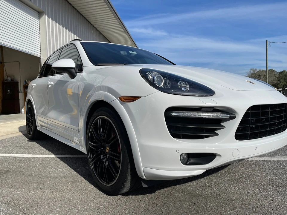 2014 Porsche 958 Cayenne GTS - Image 2 of 23