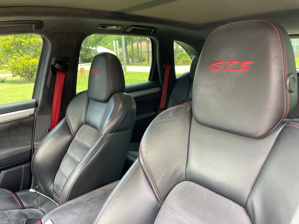 2014 Porsche 958 Cayenne GTS - Image 7 of 23