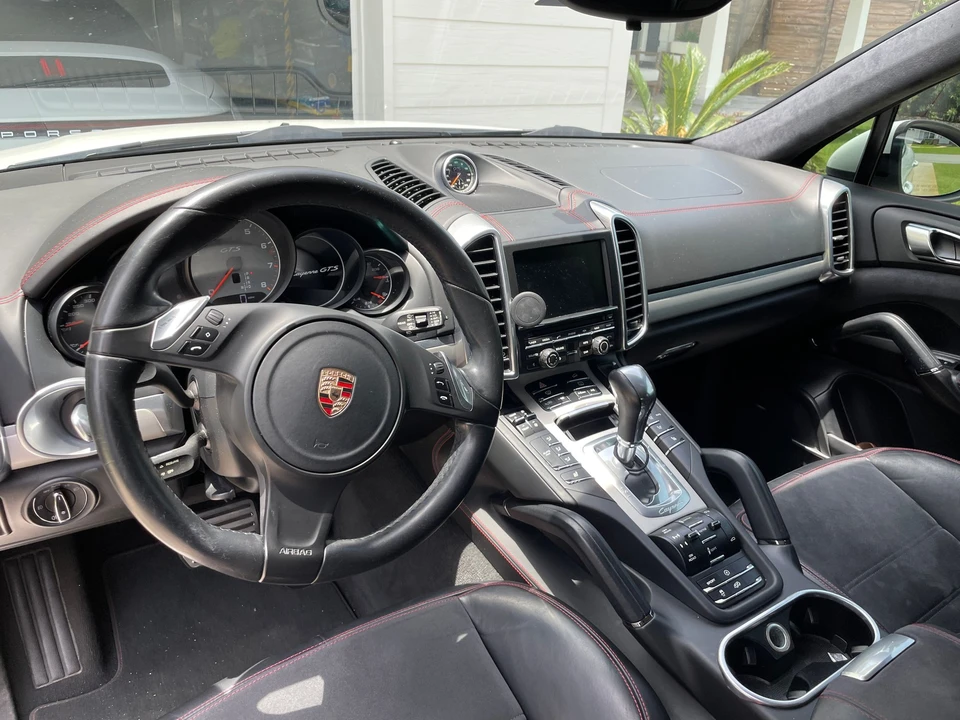 2014 Porsche 958 Cayenne GTS - Image 11 of 23