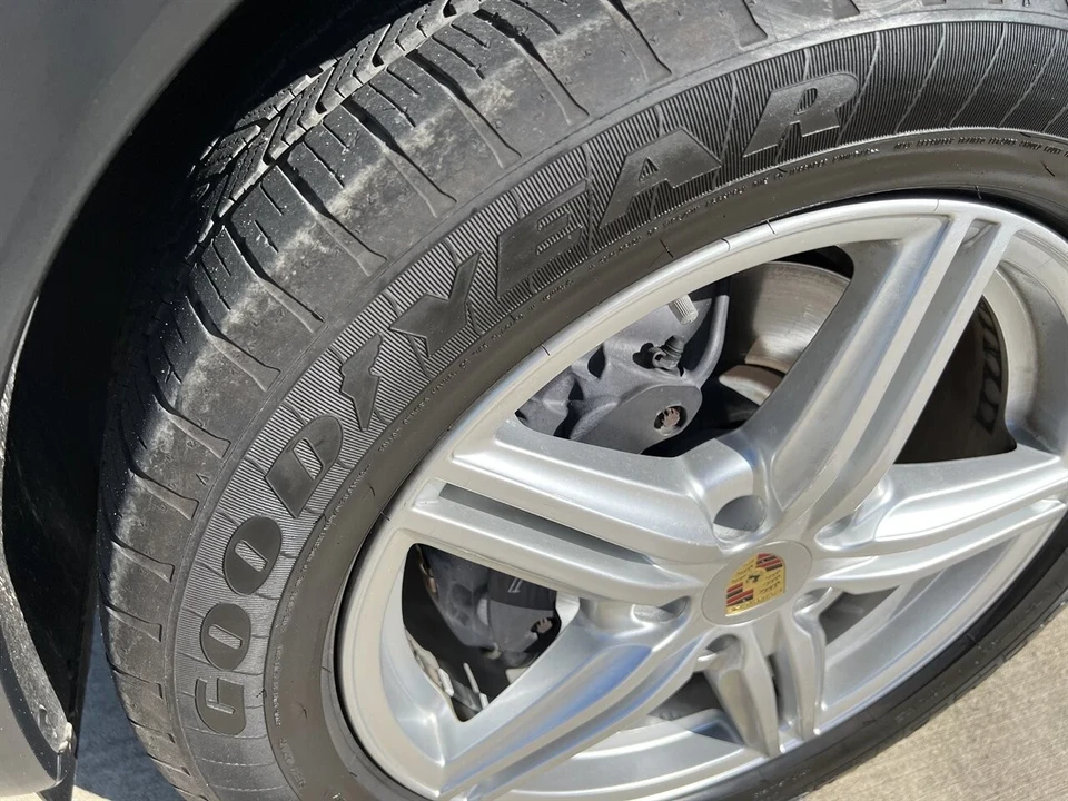 2014 Porsche 958 Cayenne - Image 14 of 21
