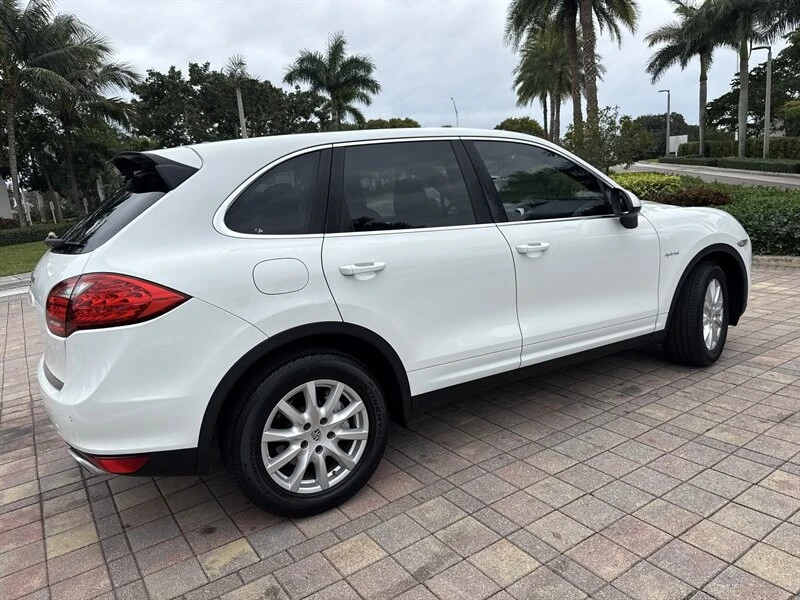 2014 Porsche 958 Cayenne S - Image 13 of 21