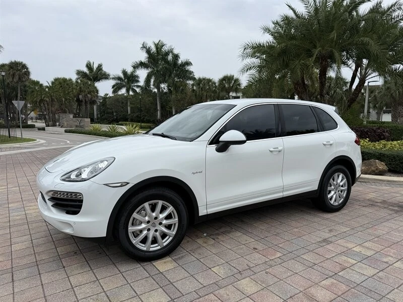 2014 Porsche 958 Cayenne S - Image 6 of 21
