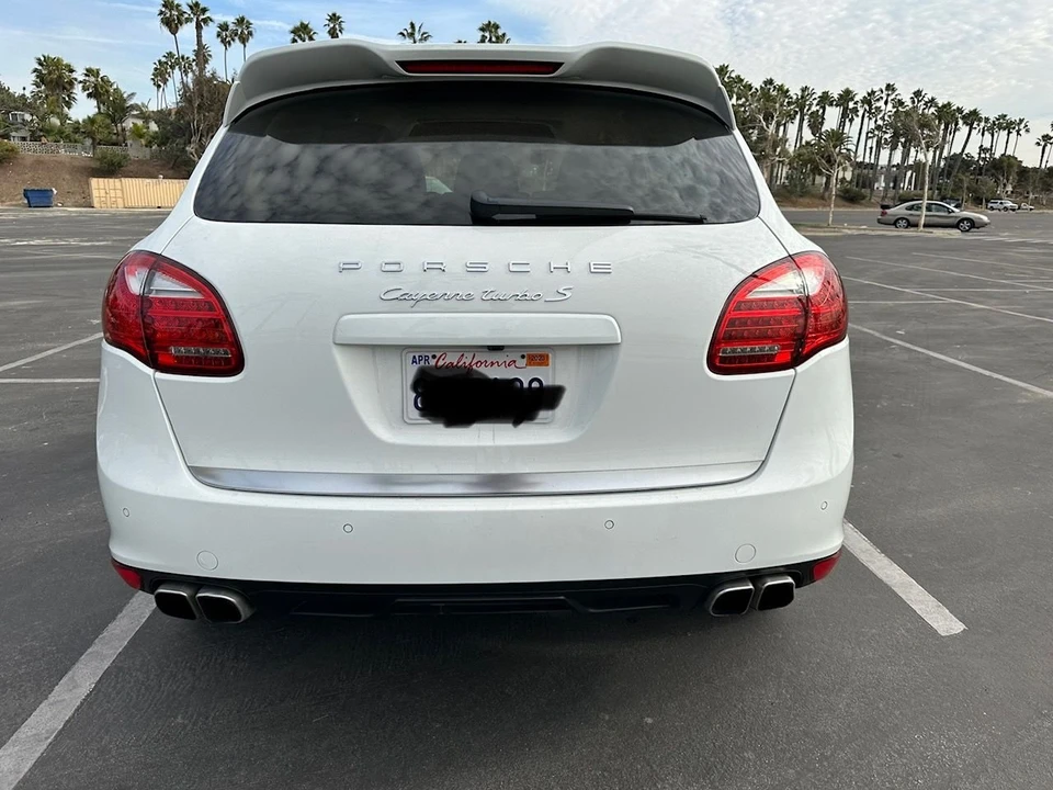 2014 Porsche 958 Cayenne Turbo S - Image 3 of 28