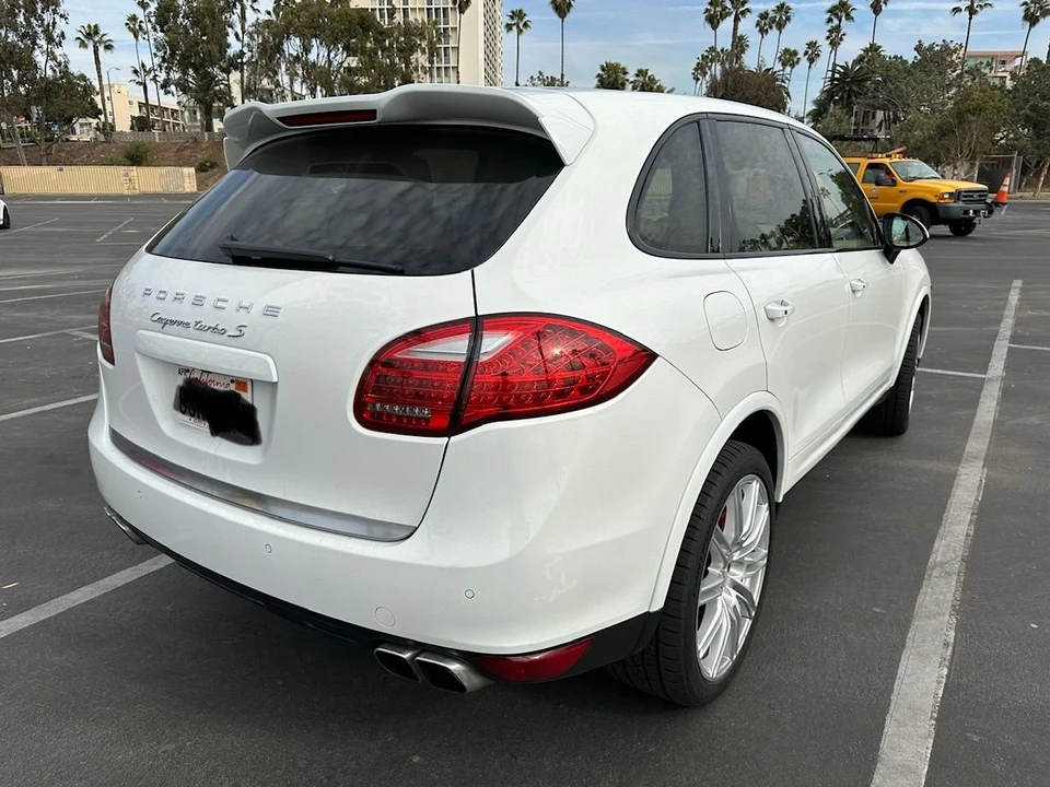 2014 Porsche 958 Cayenne Turbo S - Image 4 of 28