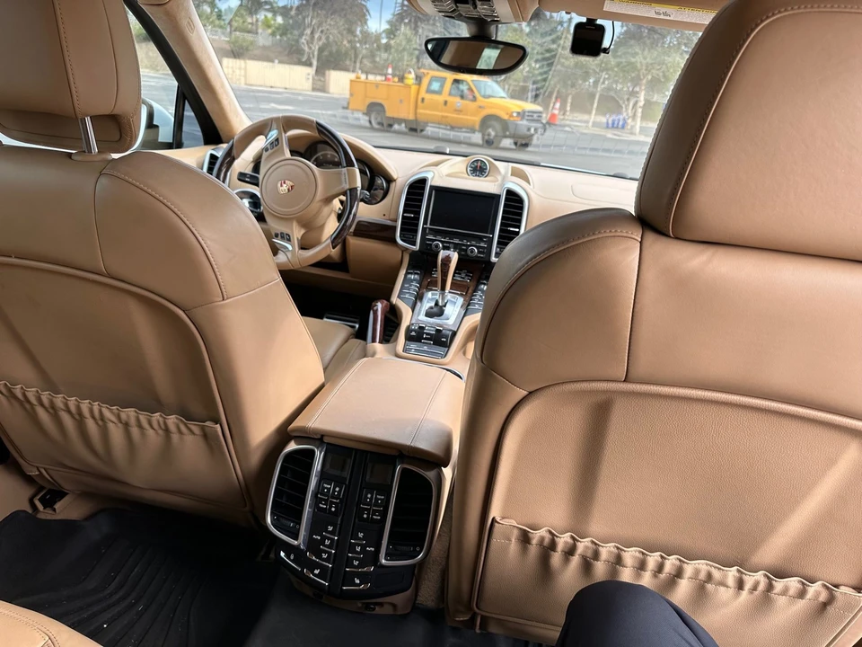 2014 Porsche 958 Cayenne Turbo S - Image 14 of 28